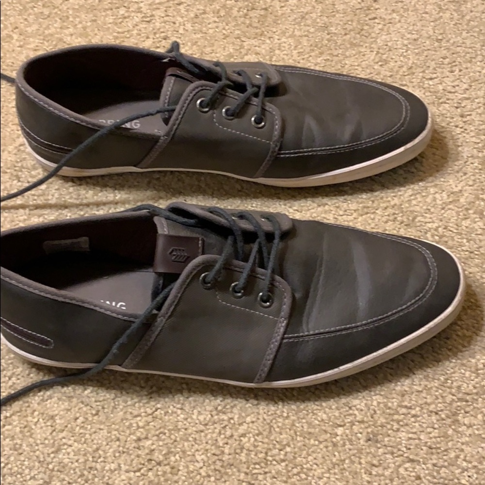 Shoes - Picture 2 of 4